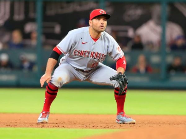 The Cincinnati Reds Suck So Bad Their Fans Are Pooping In&nbsp;Trucks